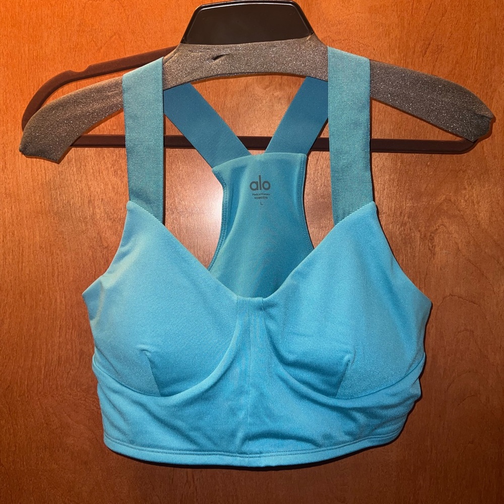 Alo Yoga sports bra / crop top